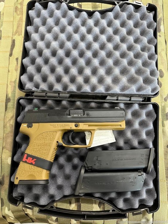 LIMITED HK USP RAL7008 (9MM) 4.25" BARREL WITH NIGHT SIGHTS (BLACK/FDE) -img-0