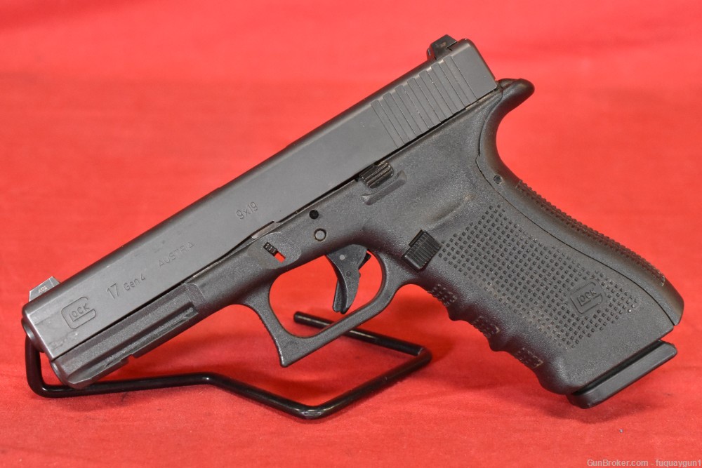 Glock 17 Gen 4 9mm 4.5" 17rd Law Enforement Trade In G17 17-17-img-2