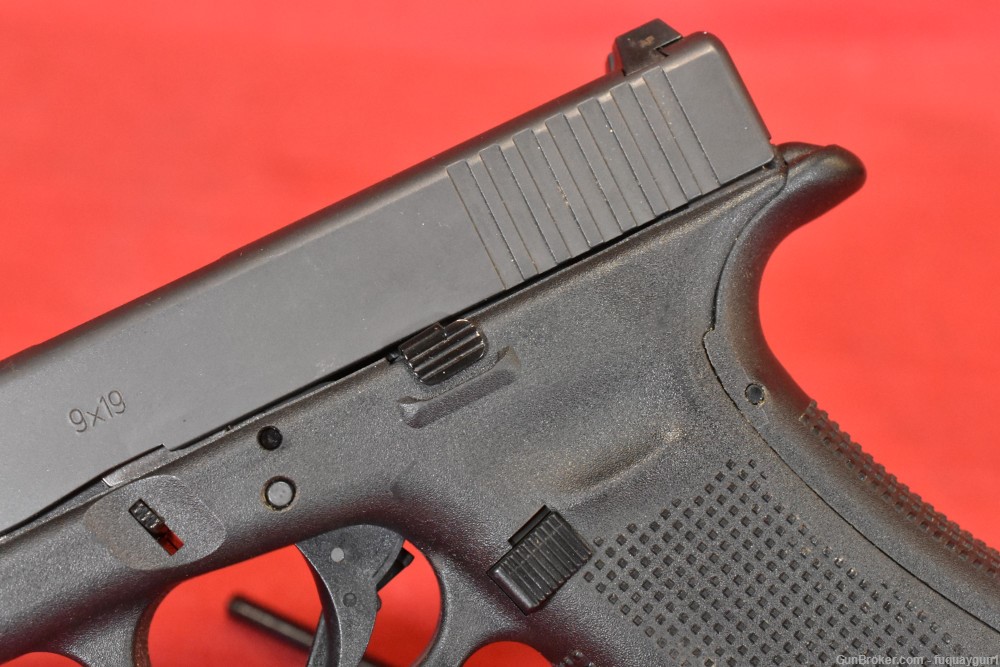 Glock 17 Gen 4 9mm 4.5" 17rd Law Enforement Trade In G17 17-17-img-8