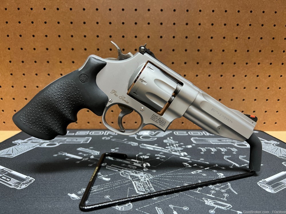 Smith & Wesson Performance Center Pro Series Model 627 .357 Magnum-img-3