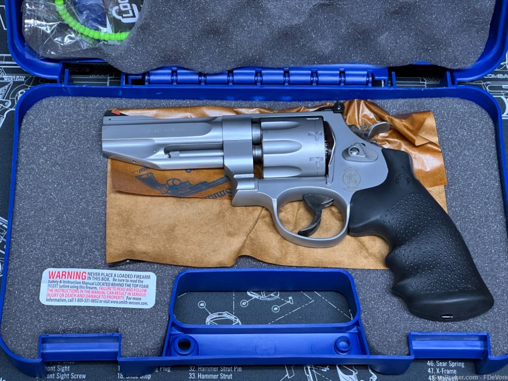 Smith & Wesson Performance Center Pro Series Model 627 .357 Magnum-img-8