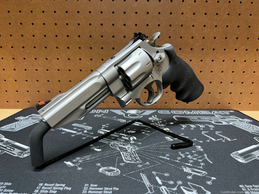 Smith & Wesson Performance Center Pro Series Model 627 .357 Magnum-img-5