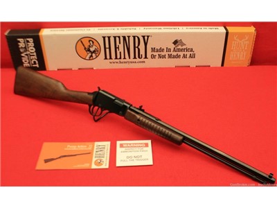 Henry Repeating Arms Model H003T .22 S/L/LR 20.5" Pump Rifle. 