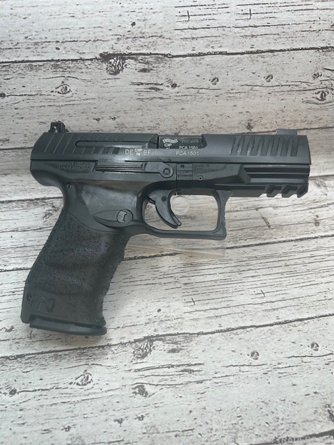 Walther PPQ 9mm Used W/ NS-img-3