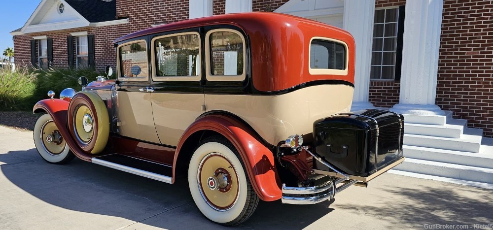 1931 PACKARD  4  door   model  826   completily restored-img-5