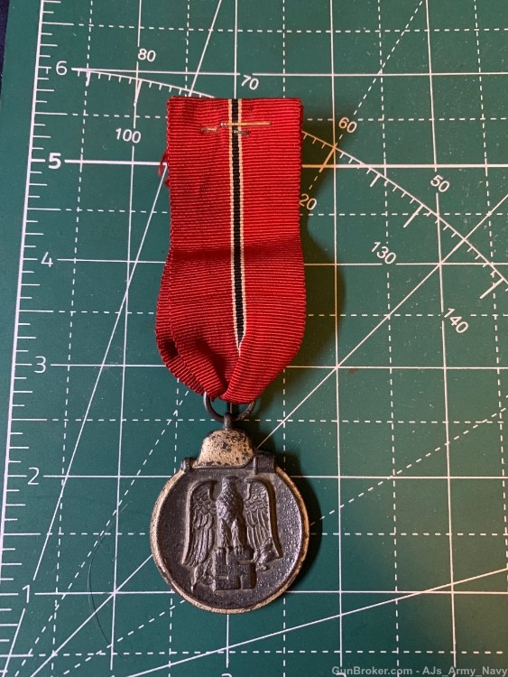 WW2 Rare Maker Winter German Medal & German Ribbons -img-0