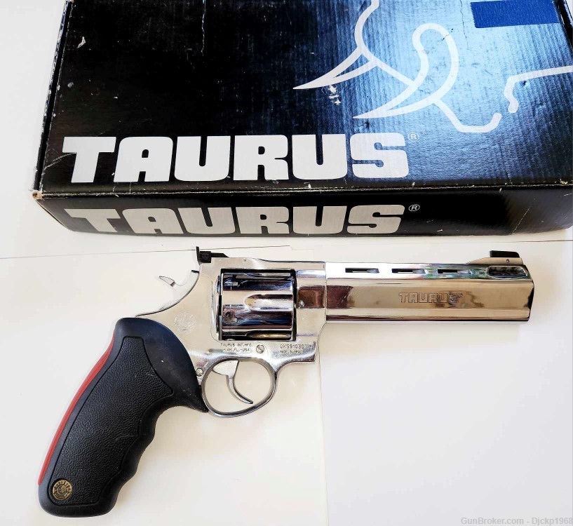 Ultra Rare Taurus Raging Bull .45 LC Nickel Plated-img-1