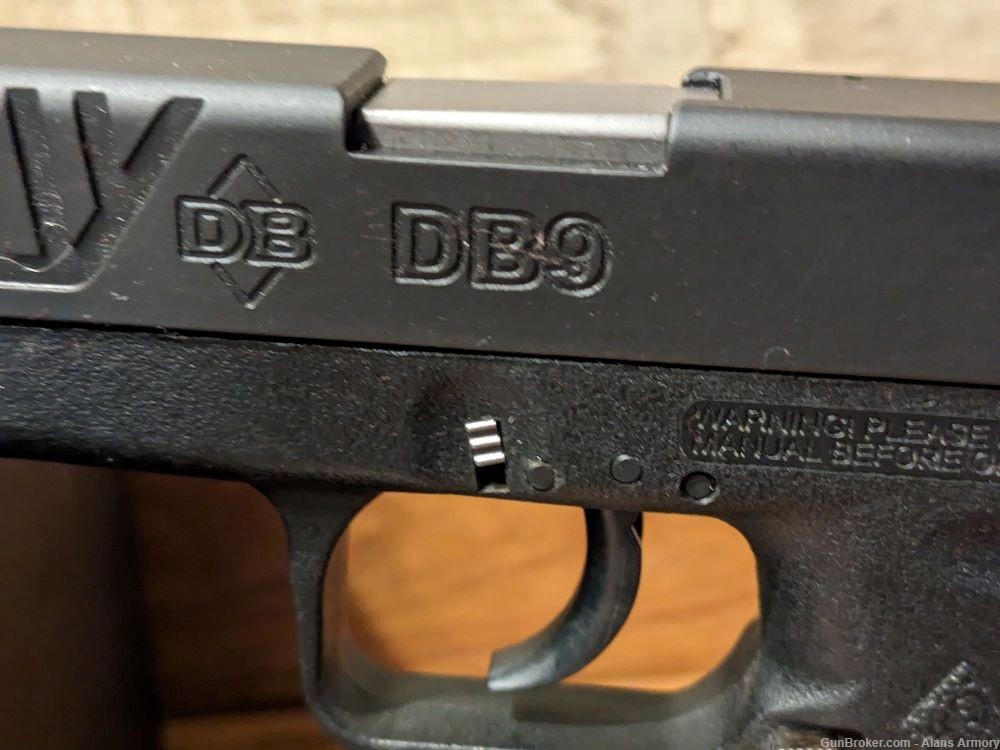 Diamondback DB9 micro 9mm pistol, excellent condition!-img-1