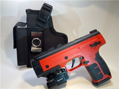 BYRNA HOLSTER FITS THE LE WITH A LASER OR LASER/LIGHT