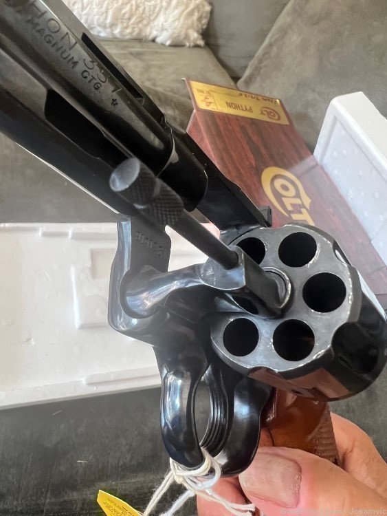 Colt Python 4” blued .357 magnum 6 shot revolver wood grips circa1978 LNIB -img-13