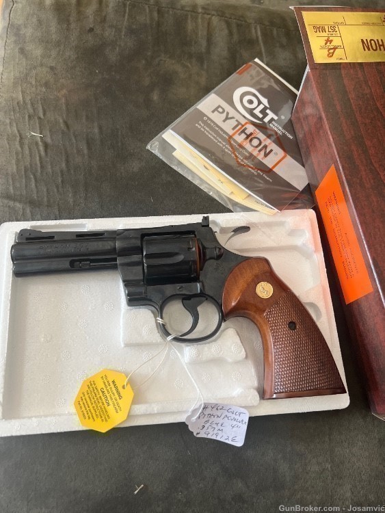 Colt Python 4” blued .357 magnum 6 shot revolver wood grips circa1978 LNIB -img-4