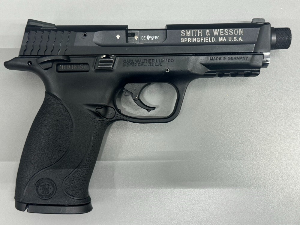 Smith & Wesson M&P 22 Threaded-img-1