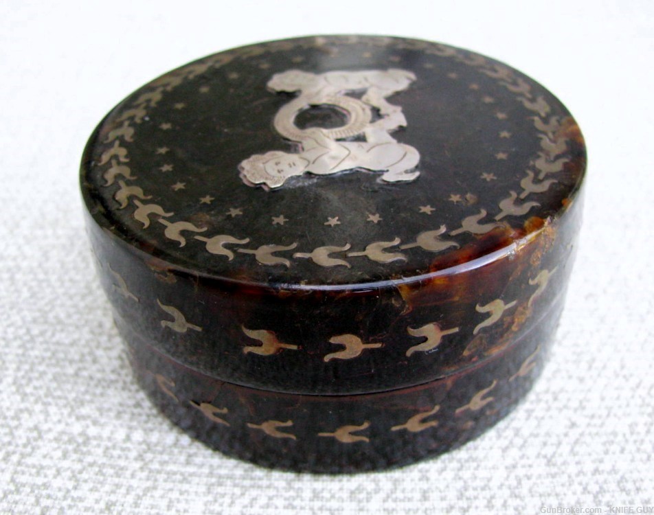 ANTIQUE 1700’s ORNATE GOLD INLAID SILVER INLAID ENGRAVED TRINKET/SNUFF BOX-img-3