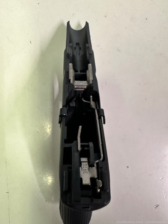 NEW complete OEM Glock 17 22 gen 5 frame 9mm 40sw back straps included-img-1