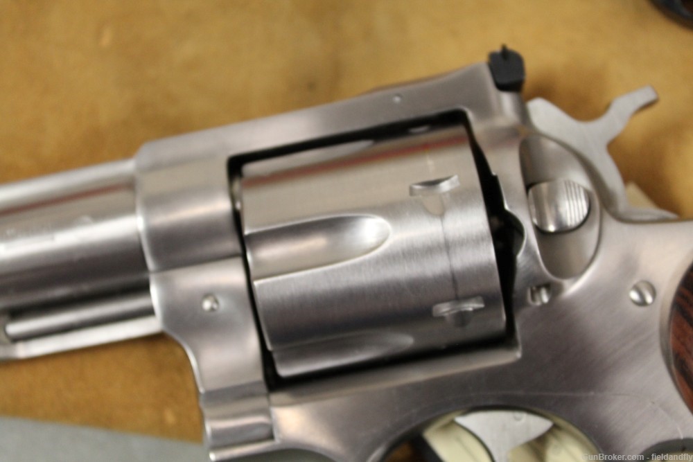 Ruger Redhawk, 44 Magnum, 5.5-inch barrel, Stainless-img-3