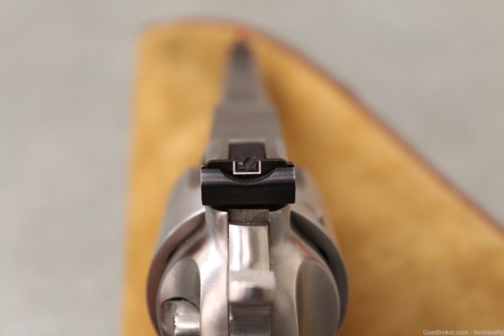 Ruger Redhawk, 44 Magnum, 5.5-inch barrel, Stainless-img-12