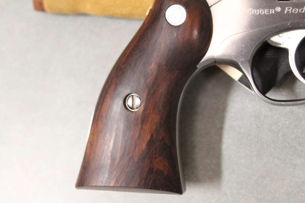 Ruger Redhawk, 44 Magnum, 5.5-inch barrel, Stainless-img-21