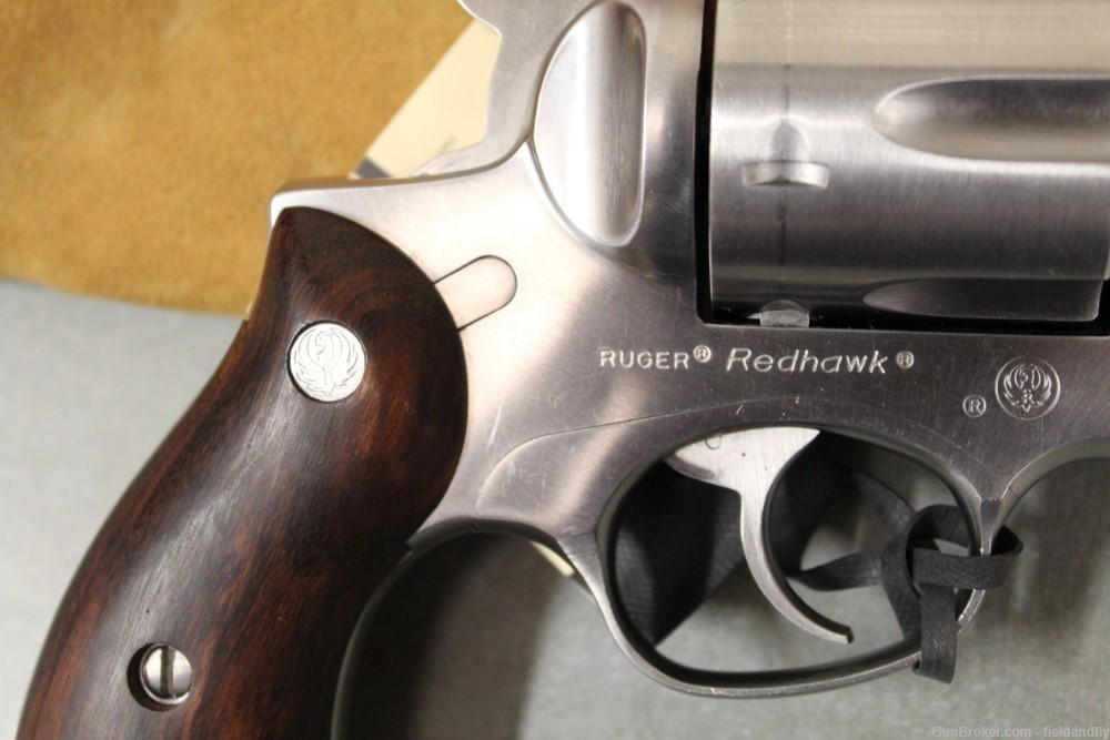 Ruger Redhawk, 44 Magnum, 5.5-inch barrel, Stainless-img-22