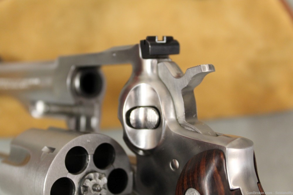 Ruger Redhawk, 44 Magnum, 5.5-inch barrel, Stainless-img-30