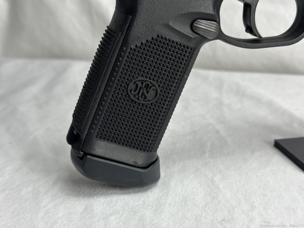 FN Hersal FNX-45 .45 ACP Black Handgun w/ 3 mags & case -img-9