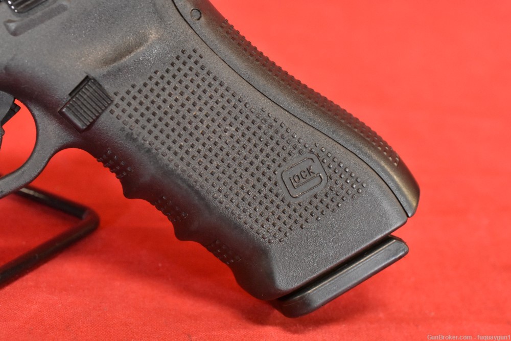 Glock 17 Gen 4 9mm 4.5" 17rd Law Enforcement Trade In G17 17-17-img-7