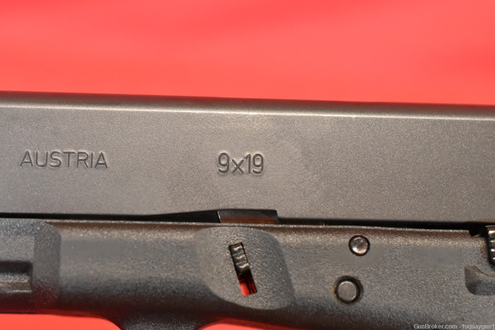 Glock 17 Gen 4 9mm 4.5" 17rd Law Enforcement Trade In G17 17-17-img-26