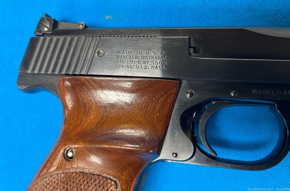 1969 Smith & Wesson Model 41 blue 22LR ORIGINAL BOX AND FINISH!-img-19