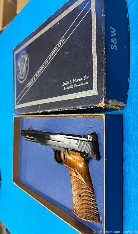 1969 Smith & Wesson Model 41 blue 22LR ORIGINAL BOX AND FINISH!-img-3