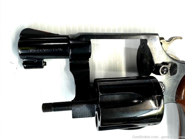 Smith & Wesson Model 36 38Spl 5 shot Blued Wood Grips-img-6