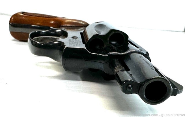 Smith & Wesson Model 36 38Spl 5 shot Blued Wood Grips-img-13