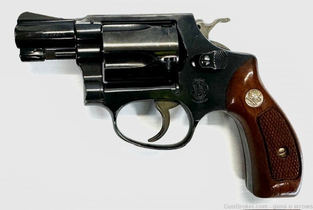 Smith & Wesson Model 36 38Spl 5 shot Blued Wood Grips-img-8