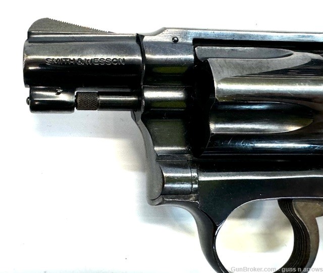 Smith & Wesson Model 36 38Spl 5 shot Blued Wood Grips-img-4
