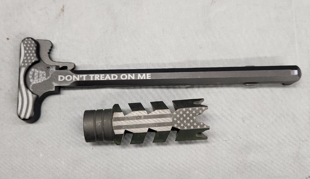 AR-15 muzzle device and charging handle "Don't Tread on Me"-img-0