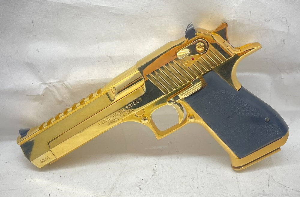 MAGNUM RESEARCH .50 AE DESERT EAGLE IN GOLD PLATED W/CASE!-img-7