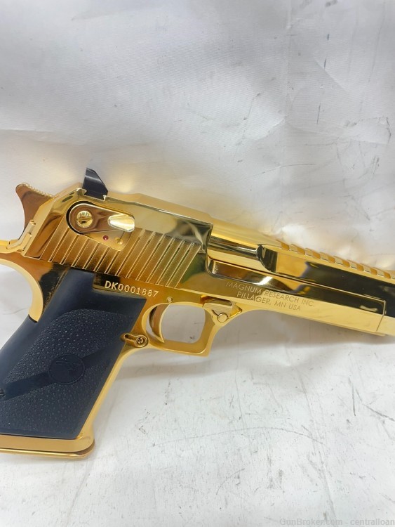MAGNUM RESEARCH .50 AE DESERT EAGLE IN GOLD PLATED W/CASE!-img-8