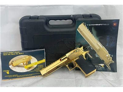 MAGNUM RESEARCH .50 AE DESERT EAGLE IN GOLD PLATED W/CASE!