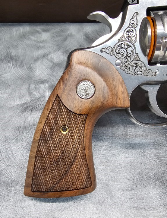 Colt Python .357Mag SP6WTS-EE  LNIB Offered to Employees'  Only 160 Made -img-11