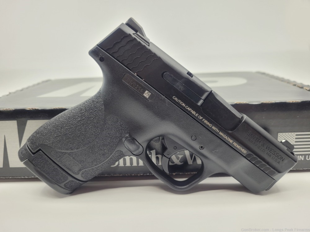 Smith & Wesson M&P Shield M2.0 9mm - NIB 022188872187-img-1
