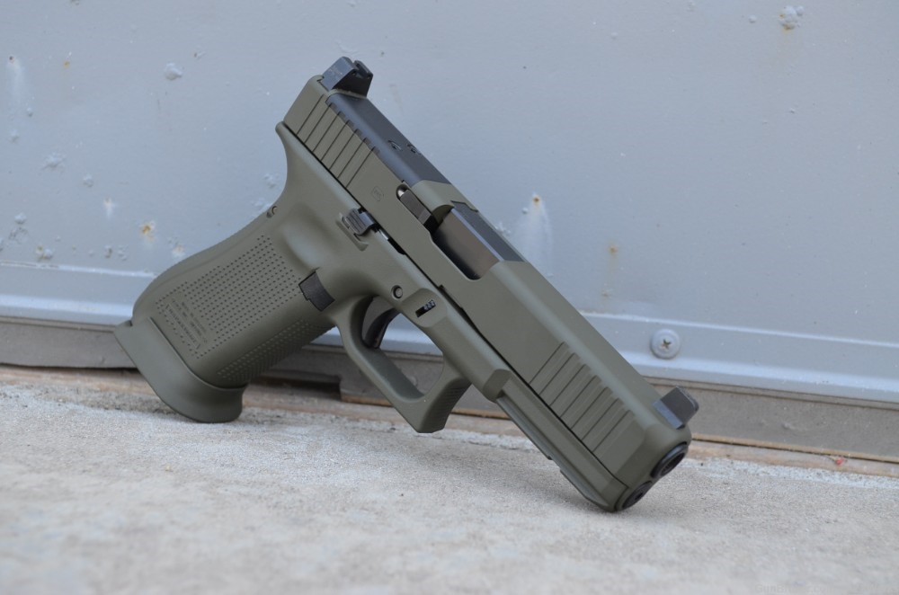 Glock 17 G5 MOS W/Trijicon Sup Optic HT NS Magwell X-Werks OD Green New -img-3