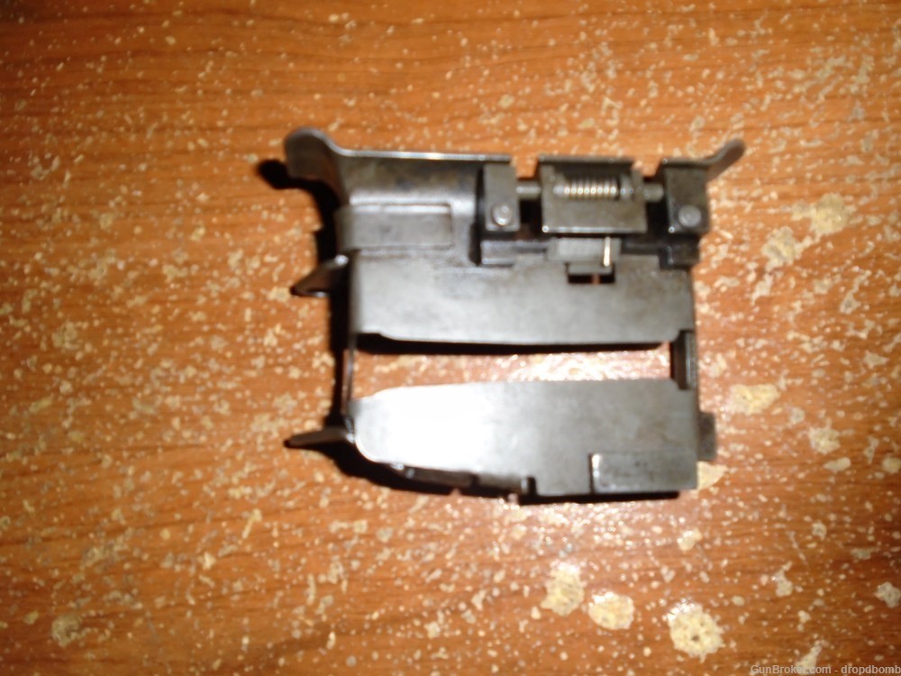 USGI M60 MACHINE GUN CARTRIDGE FEED TRAY ASSEMBLY-img-2