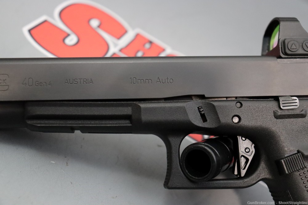 Glock 40 Gen 4  6.02" 10mm w/Case & Optic -img-6