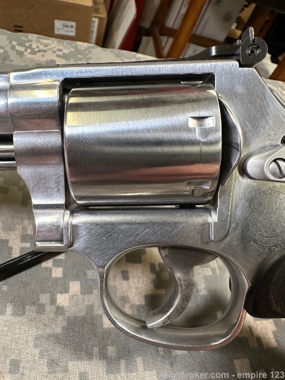 Smith & Wesson 686-6 PLUS 7 Shot .357 Mag Non-Fluted Cylinder 5" Barrel-img-8