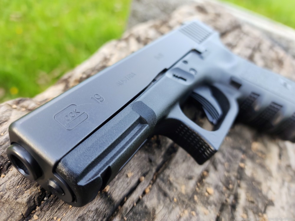 Glock G19 Gen3 9mm 15+1-img-4