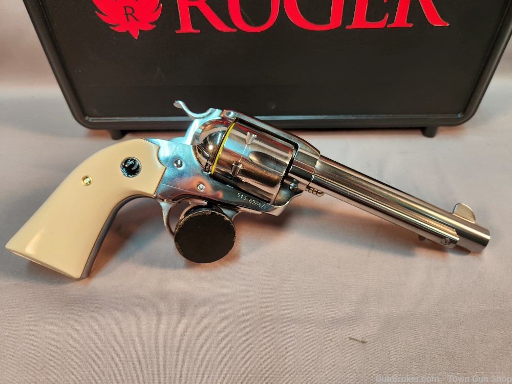 RUGER NEW VAQUERO 05129 45LC NEW! LOW PRICE!-img-5