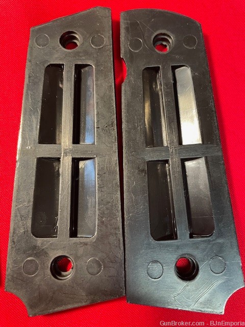 Two pair of new grips for 1911 style 45 acp pistols. Never mounted.-img-3