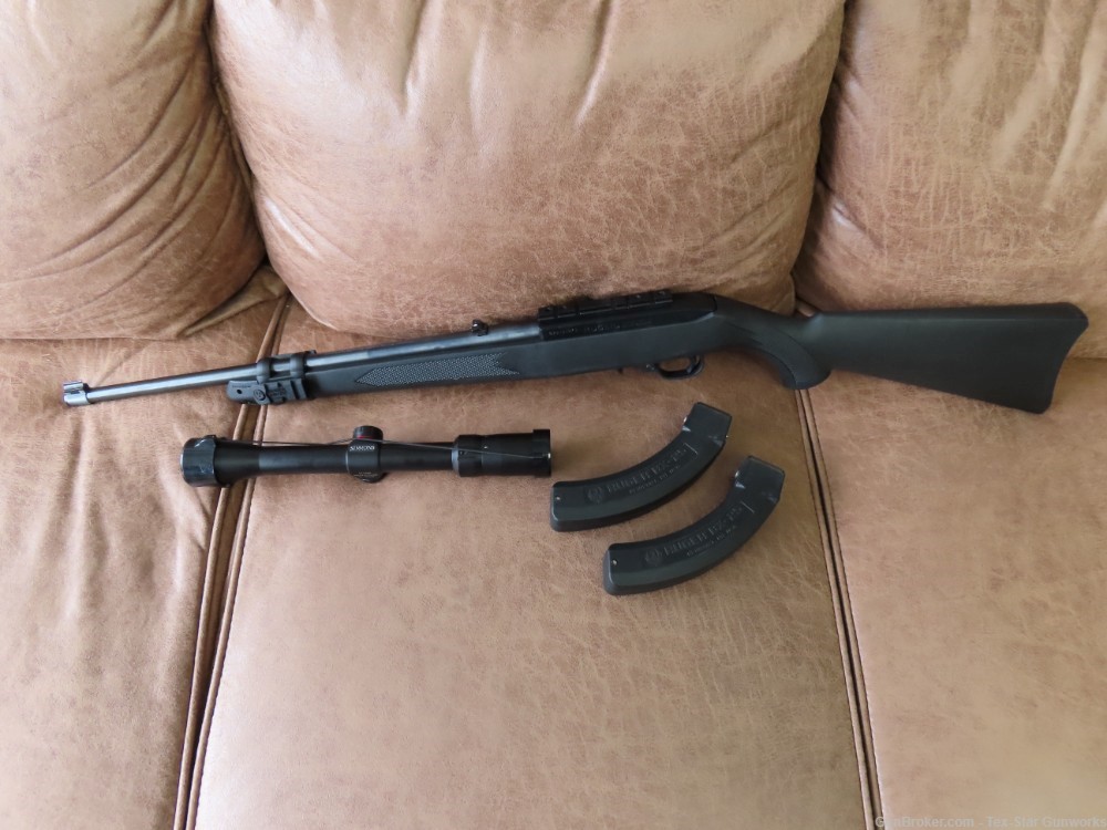 RUGER 10/22 .22LR 1-10RD & 2-25RD MAGS, SIMMONS 3-9 SCOPE, GREAT SHAPE!-img-0