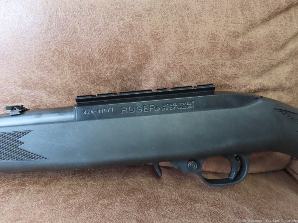 RUGER 10/22 .22LR 1-10RD & 2-25RD MAGS, SIMMONS 3-9 SCOPE, GREAT SHAPE!-img-3