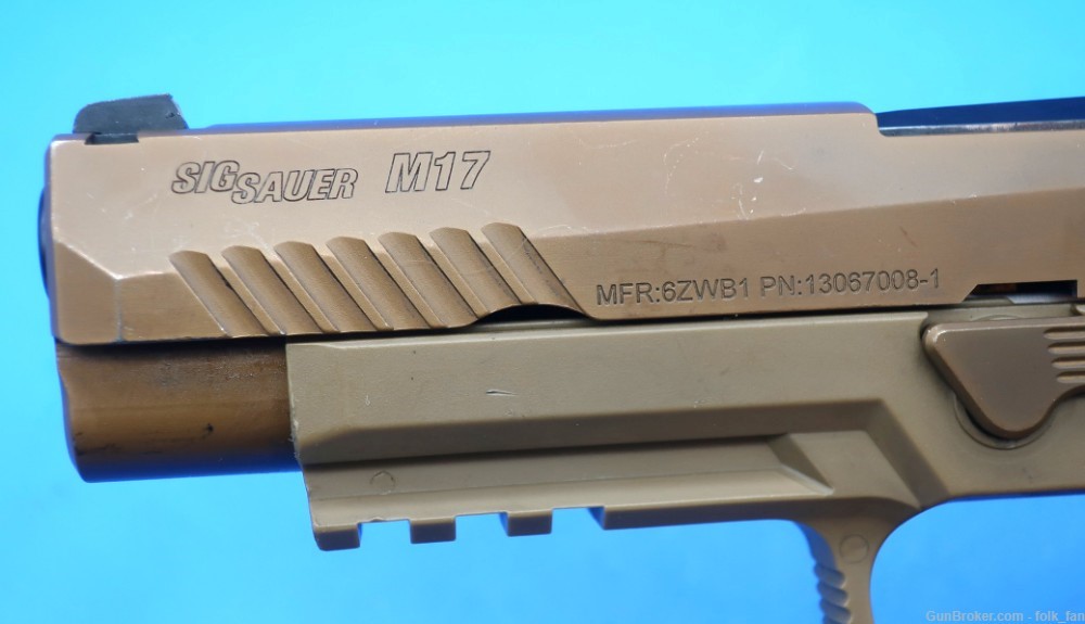 US Army Issue Sig M17 9MM Service Pistol Surplus w/Box -img-5