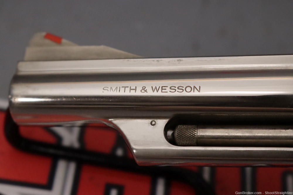 Smith and Wesson Model 19-5 .357MAG / .38SPL 4" - Nickel Finish - -img-6