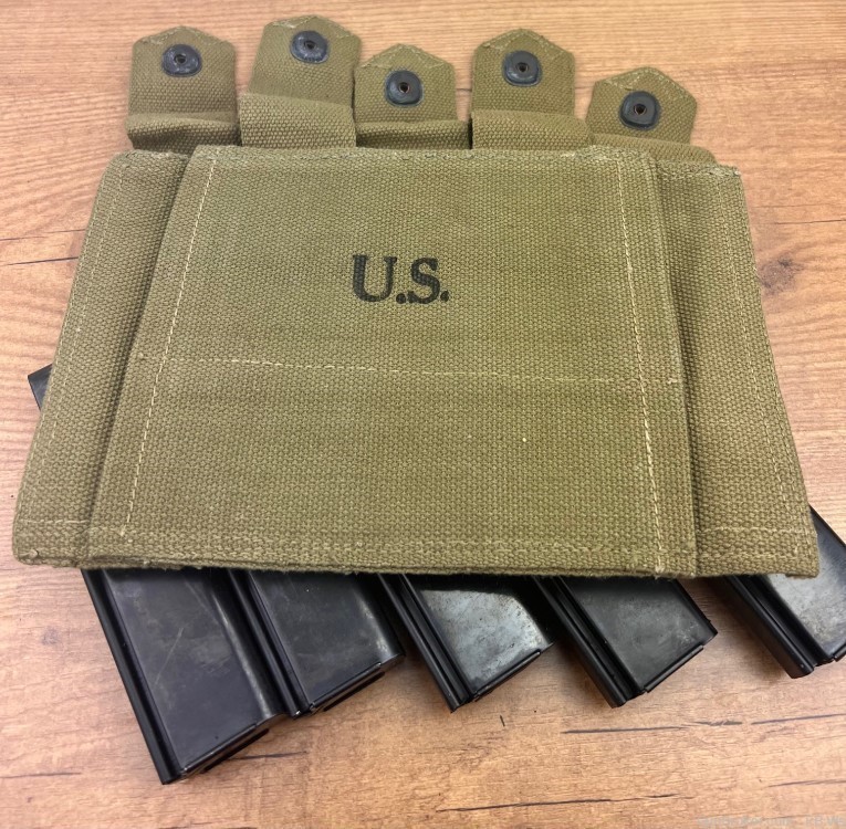 Original WW2 US Thopson 5 mags and pouch -img-4